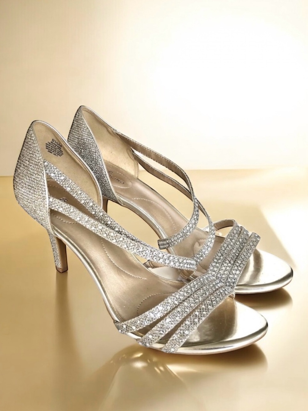 🆕 Bandolino Silver Sandals Heels